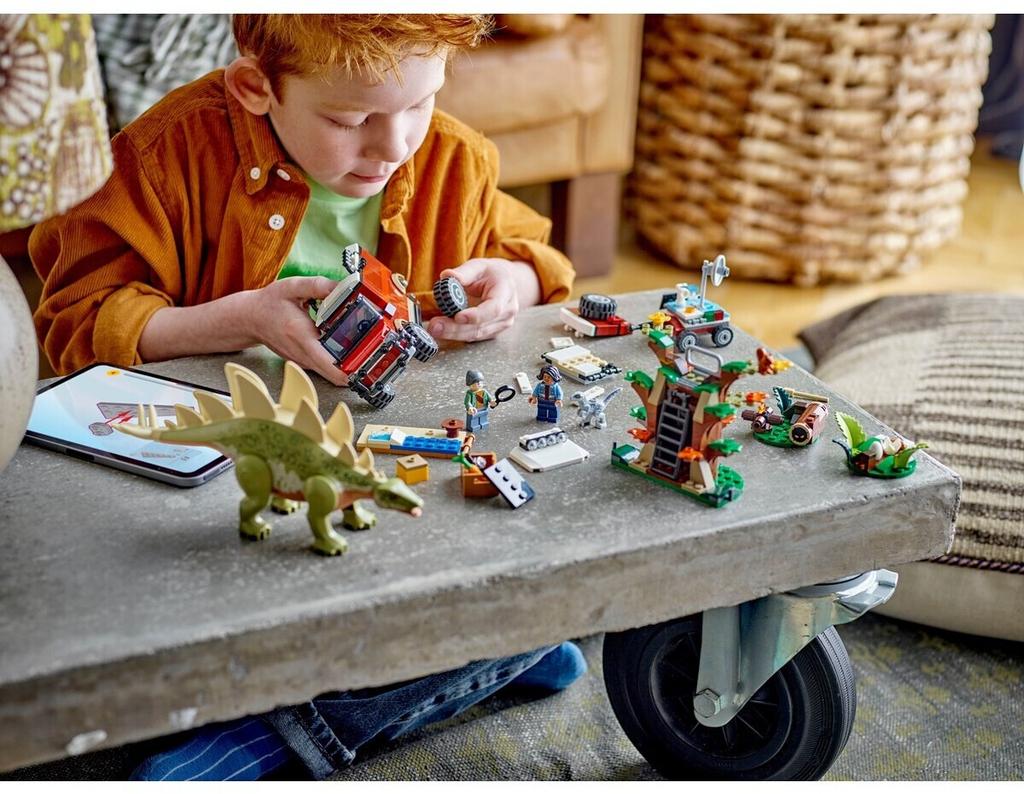 LEGO Jurassic World Constructor – Dinosaur Missions: Discovery of the Stegosaurus (76965)