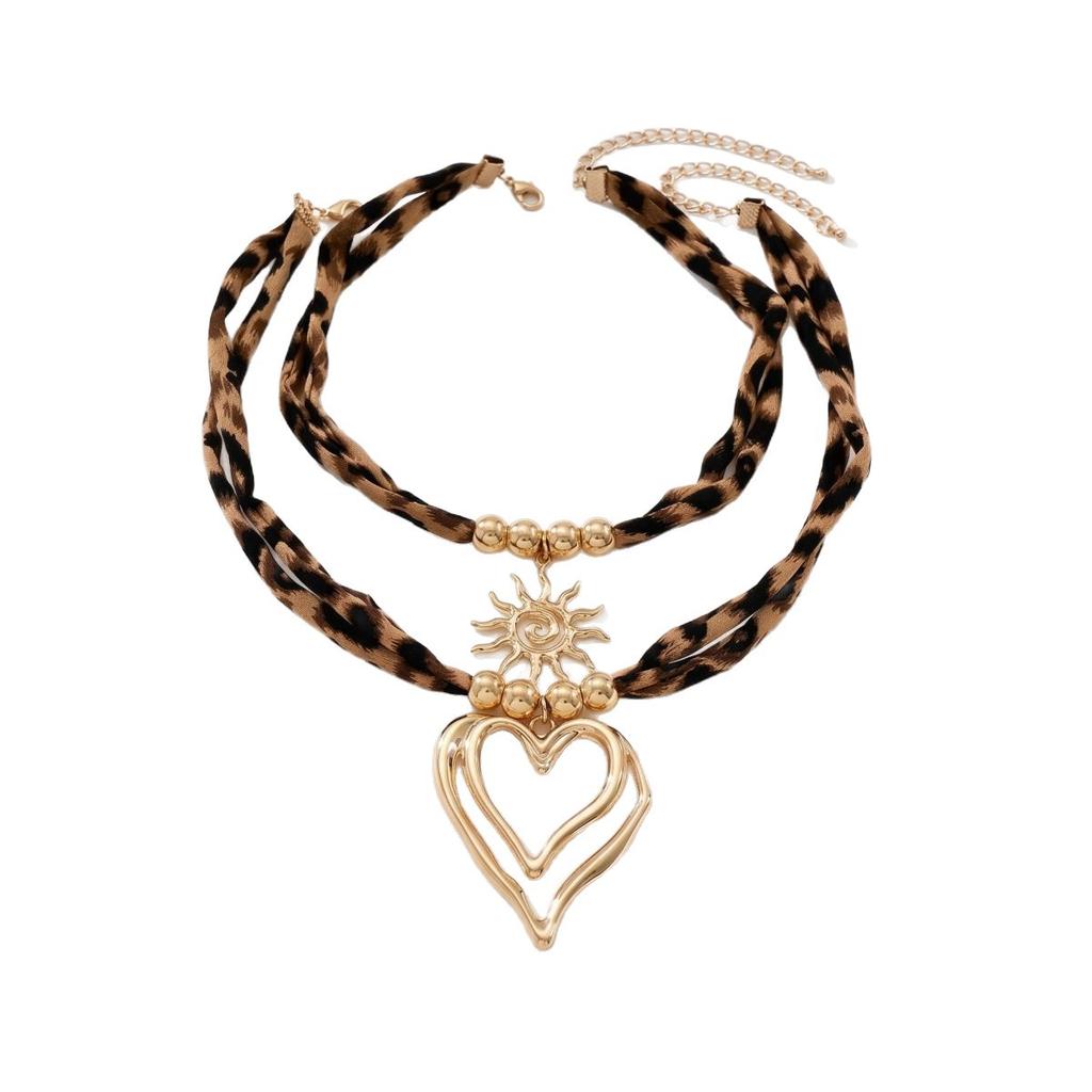 European and American Jewelry, Sweet and Cool Spice Girl Style Exaggerated Big Love Pendant Necklace, Sexy Leopard Print CCB Collarbone Chain
