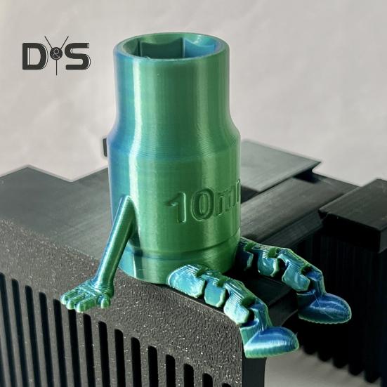 Socket Buddy, 3D-gedruckte Steckdosenfigur mit beweglichen Beinen, Schreibtischdekor, Stifthalter, Geschenk für Mechaniker und Heimwerker