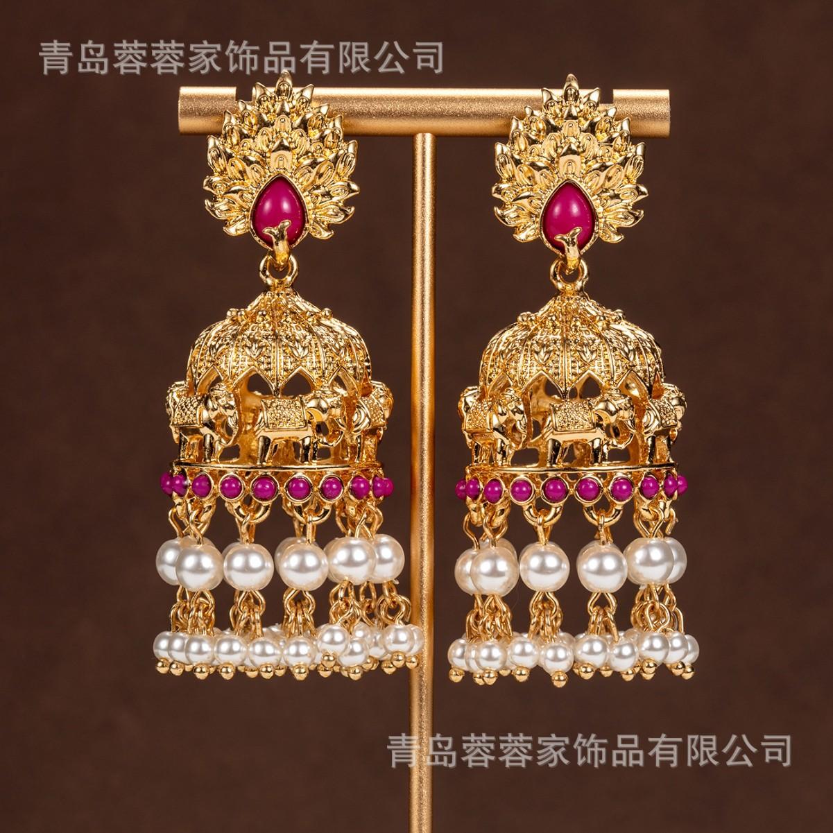 

French Retro Palace Style Light Luxury Three-dimensional Pearl Tassel Earrings Inlaid With Zircon Dinner Party Antique Jewelry A Sense Of золотой