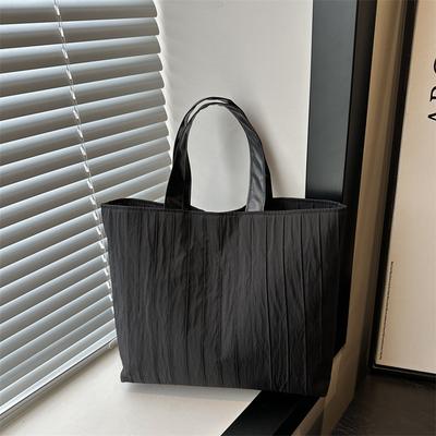 Retro Trend Solid Color Handbag Bag 2025 New Large Capacity Personality Fashion Simple Commuter Underarm Tote Bag