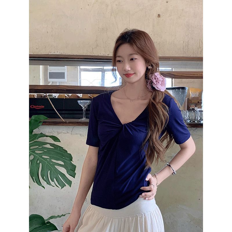 Peach Squeak Korean Pure Desire V-Neck Versatile T-Shirt Design Sense Waist Skinny Temperament Versatile Top Simple Short Sleeve Women