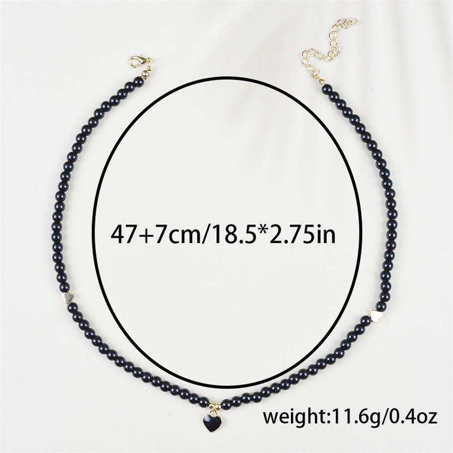 Elegant Black Pearl Necklace with Heart Pendant - Fashionable Clavicle Chain for Women