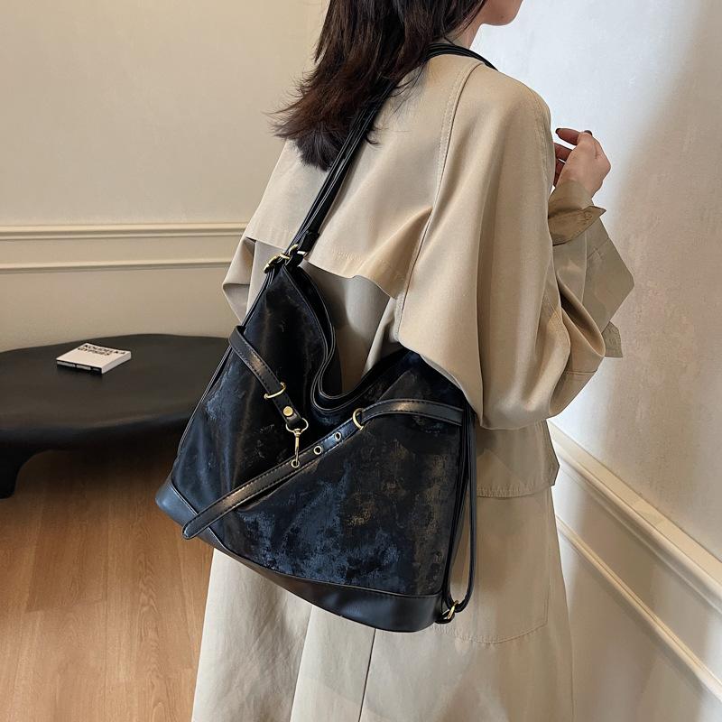 Retro large-capacity bag women's 2025 new fashion high-end tote bag casual and light lazy wind backpack