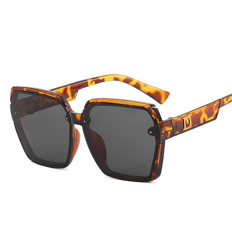 Korean Fashion Style Sun glasses Women Polygon Shape Anti-glare Sunglasses Woman Travelling Holiday Female Sunglass