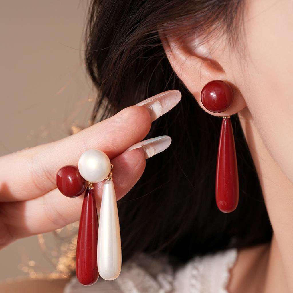 Electroplated silver needle pendant pearl earring light luxury high-end feeling earrings simple and fashionable earrings