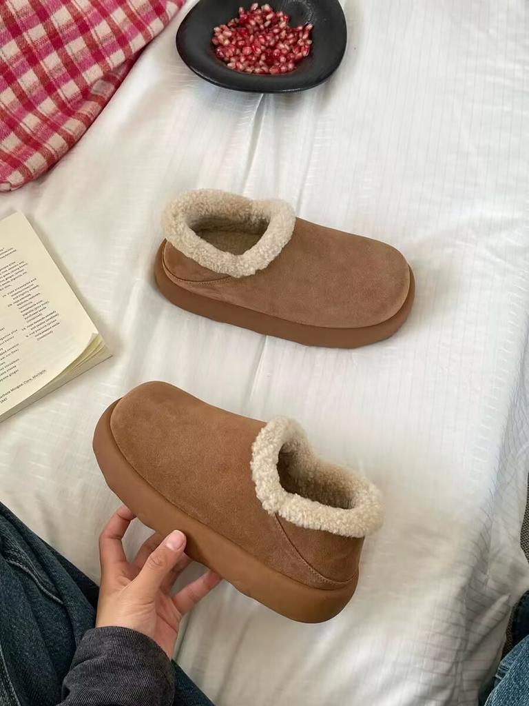 Retro velvet small potato snow boots women's 2025 winter new one-pedal platform Boken shoes fluffy cotton shoes