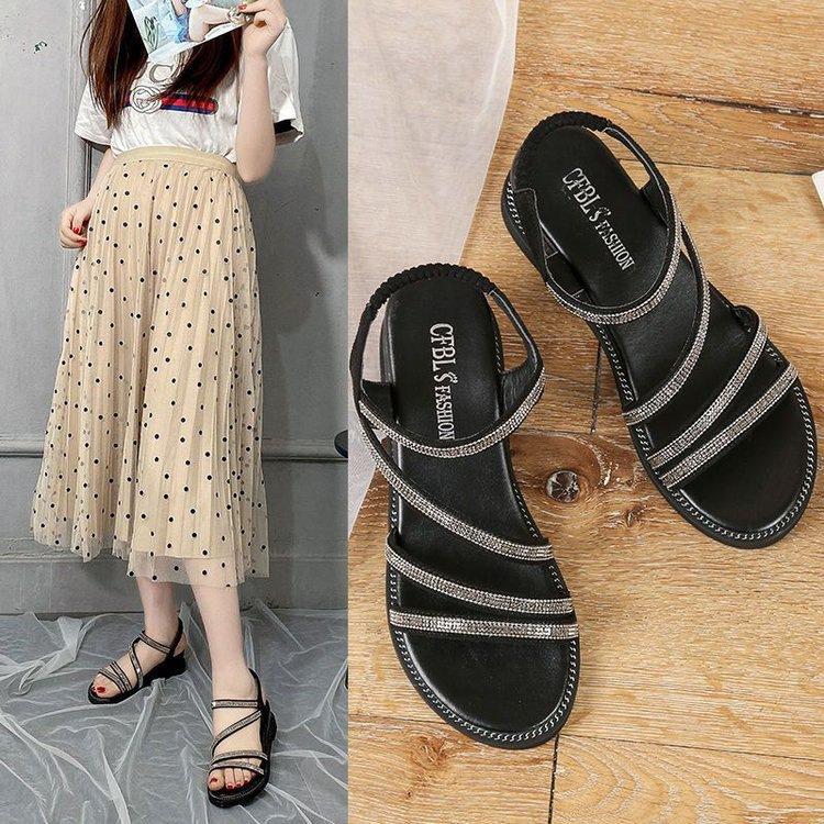 Super fairy rhinestone shoes summer 2025 new Korean version comfortable Roman shoes wear versatile sandals women's fashion non-slip women's shoes