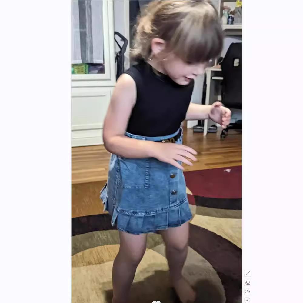 Girls' Fashion Set, Summer Children's Casual Solid-color Sleeveless Top, Denim Pleated Skirt Set, Belt