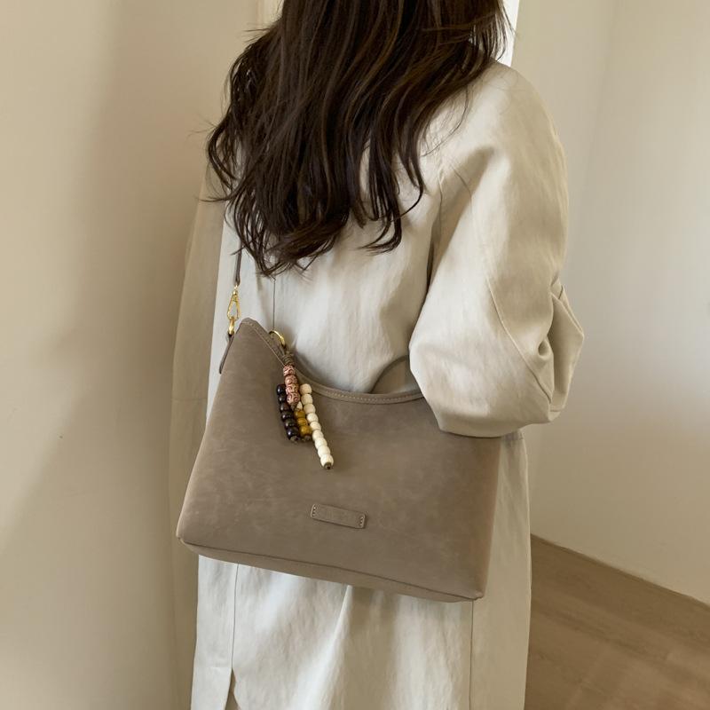 Retro handbag bag women's autumn and winter 2025 new niche design messenger bag casual one shoulder underarm dumpling bag