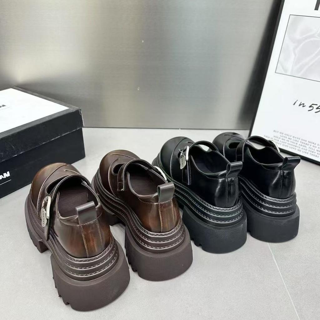 Internet Celebrity Niche Design Thick-soled Shallow Mouth Shoes 2025 New Mid-heeled High-end Marfried Street High-value Lizhen Single Shoes