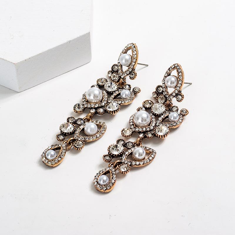 Luxury Cubic Zirconia Long Leaf Shape Dangle Earrings for Women Metal Diamonds Crystal Earrings Trendy Party Jewelry Accessories