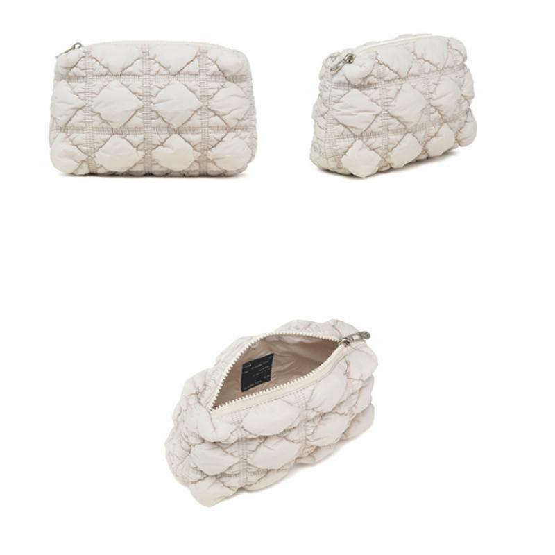 ☆CARLYN☆ Weekender Pouch 4colors Buy Carlyn Weekender Pouch 4colors W73105010 at affordable