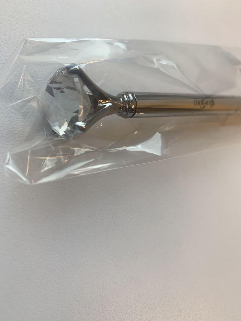 

[Б/У] Шариковая ручка TREASURE Jewel в кафе SameE