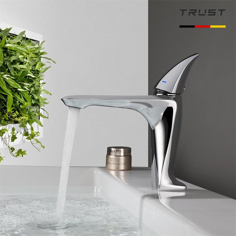 New Basin Faucet Hot and Cold Bathroom Single Lever Brass Brush Gold Sink Mixer Decked Sink Mixer Brass Grey Chrome