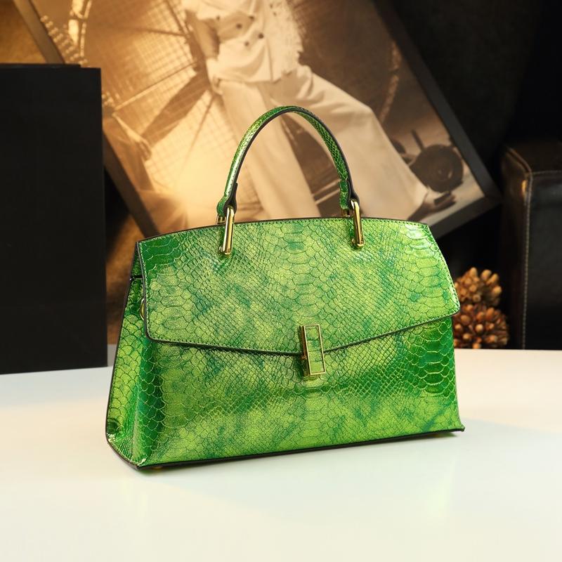 Kožené dámské tašky s hadím potiskem Luxusní módní dámské kabelky Shell Taška přes rameno Crossbody Přenosné maminkovské nákupní tašky s horním uchem
