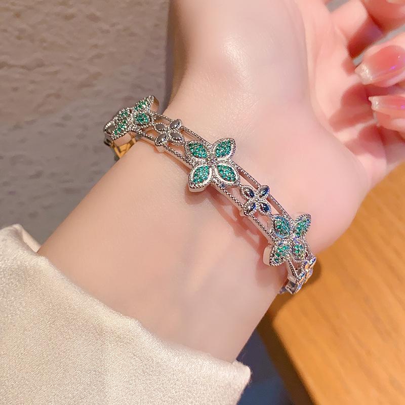Flash color four-leaf clover bracelet niche jewelry bracelet