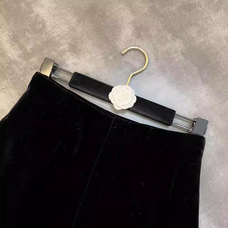 Sametové Dámské Žhavé šortky Podzim Zima Vysoký pas Tenké Černé šortky Ženy Žhavé Dívčí Móda Sladké Dámské Krátké kalhoty