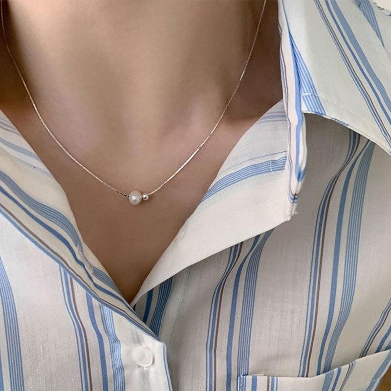 Minimalist Style Natural Freshwater Pearl Snake Bone Necklace with Summer Elegance, Luxury, and Superiority