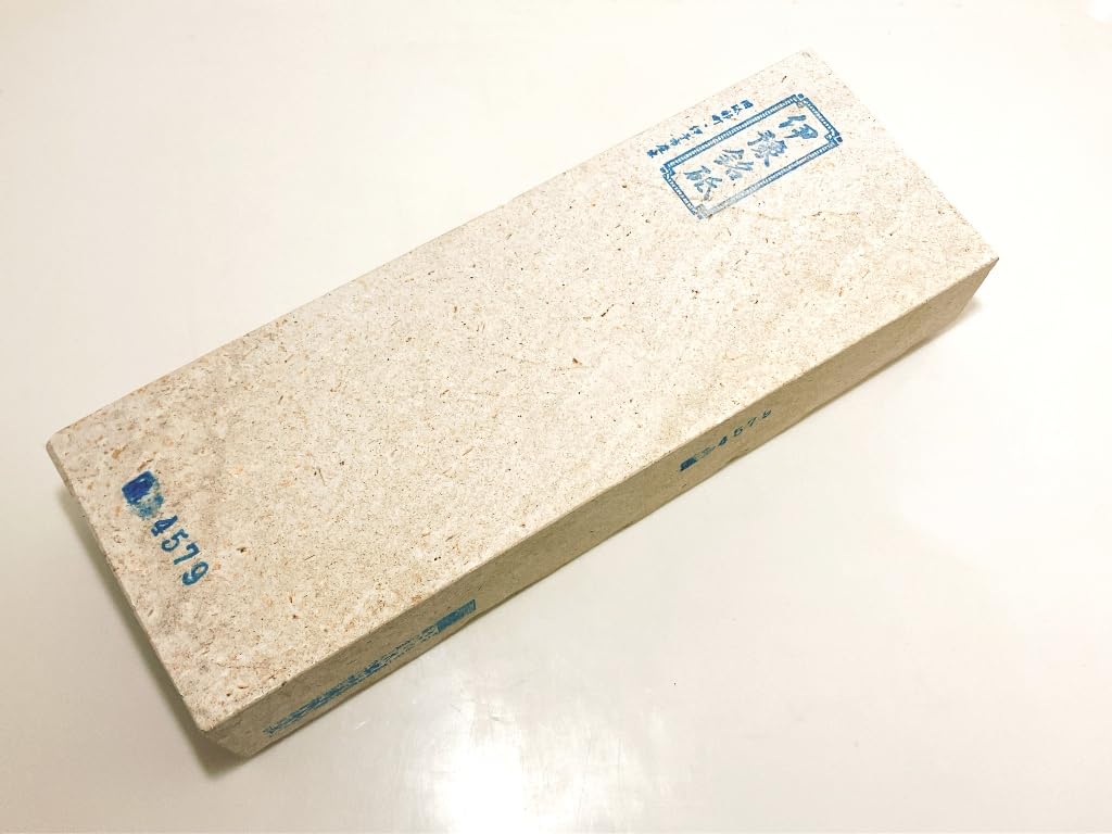 

Натуральный Иё маленький красный точильный камень, название, Каракавамураяма, звезда, 24-резка, #79 / 1,753г