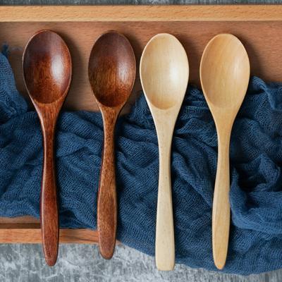 Rührlöffel aus lebensmittelechtem Holz mit glatter Oberfläche, handgefertigt, zum Kochen, Rührlöffel mit ergonomischem Griff