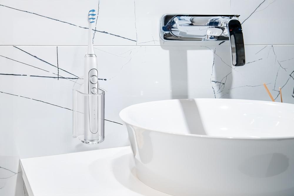 AWD INTERIOR 2015 electric toothbrush holder, glued, transparent acrylic