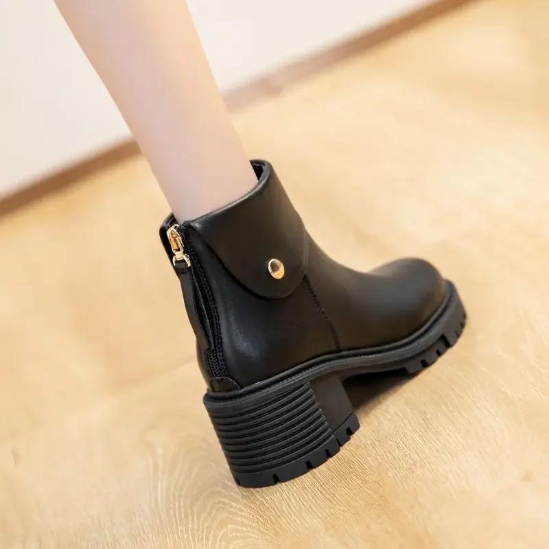 Fashion Round Toe Booties Black Large Size Warm Ankle Boots for Women Comfortable and Elegant Chic Designer Luxury Pu Woman Short Shoes