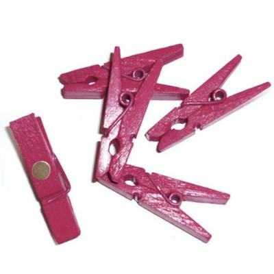 8 FUCHSIA WOODEN MAGNET CLOTHESPEGS 35