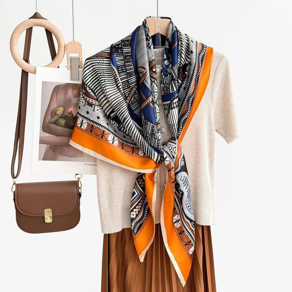 New fashion 111 mulberry silk silk scarf, women's Spring Festival gift for elders to keep warm 111 silk collection