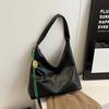Large Capacity Shoulder Bag for Women  Versatile and Elegant Traveler Bag  Retro and Elegant Style