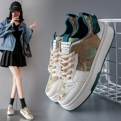 2024 Spring New Women's Vulcanized Shoes White Women's Breathable Sports Shoes Casual Thick Sole Elevated Shoes