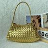 New handwoven bag, high-end Internet celebrity explosion female French vegetable basket handbag shoulder bag