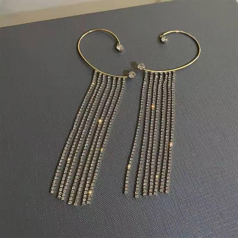 Korean Dongdaemun Star Tassel Snowflake Butterfly Ear Cuff Clip, No Piercing Required, 2025 Design.