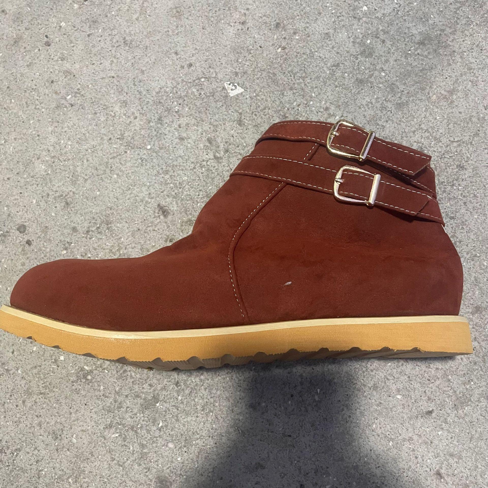 

Autumn and winter new foreign trade large size women s platform boots fashion belt buckle decorative round head EVA sole 43 светло-коричневого