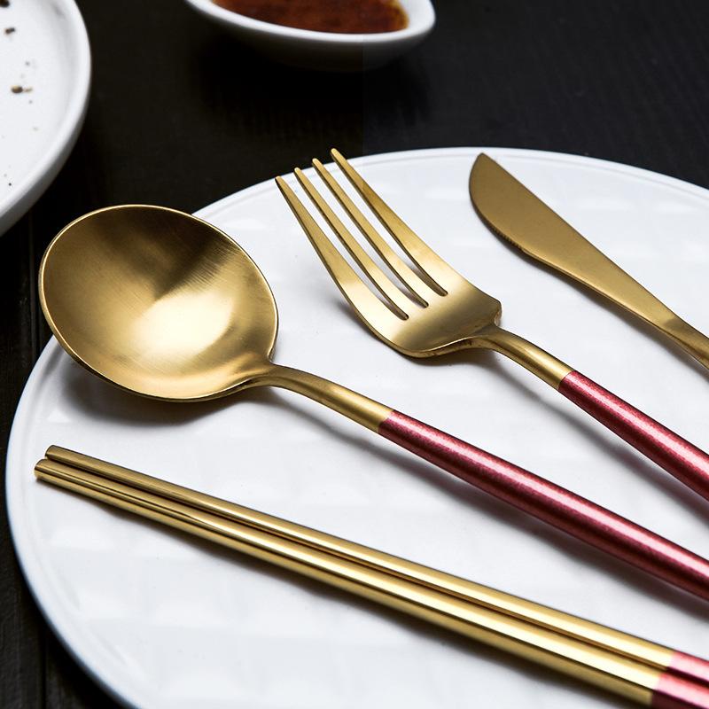 Portugal Gleiches gebürstetes 304 Edelstahl Steakmesser und Gabel Set Haushalt Rühr Dessert Kaffee Löffel Essstäbchen