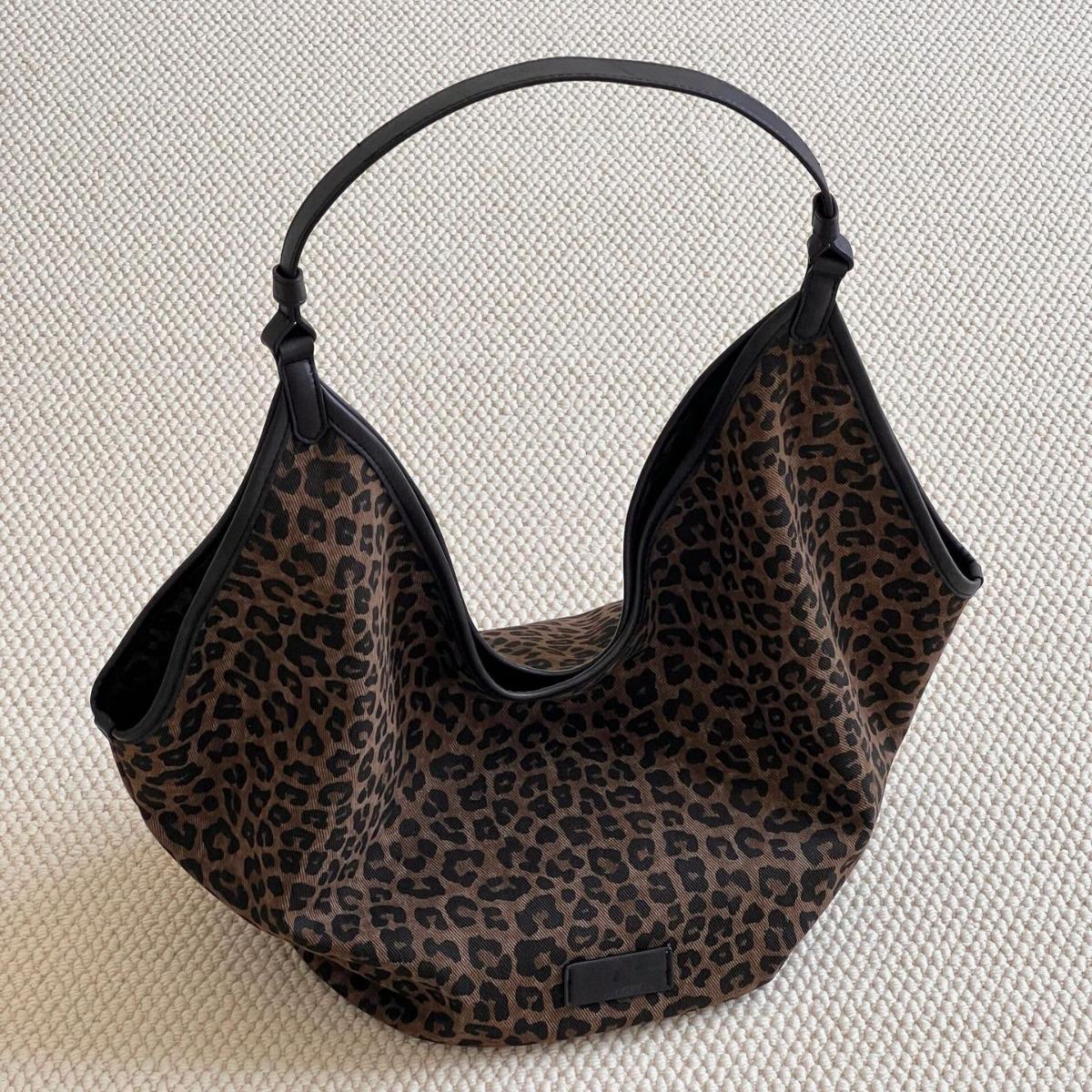 

Niche Fashion Leopard Print Design Handbag Women S Retro Versatile Shoulder Underarm Bag Large Capacity Tote Bag Tide цветной печати леопарда