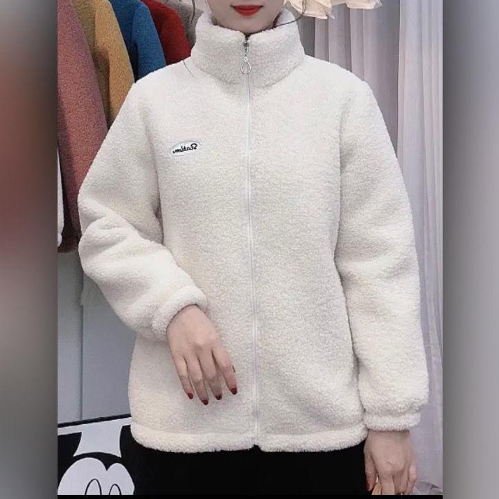 Stylová a hřejivá bunda z jehněčí vlny pro ženy 40-60: Hustý bavlněný podzimní/zimní kabát s designem z fleecu s částečkami