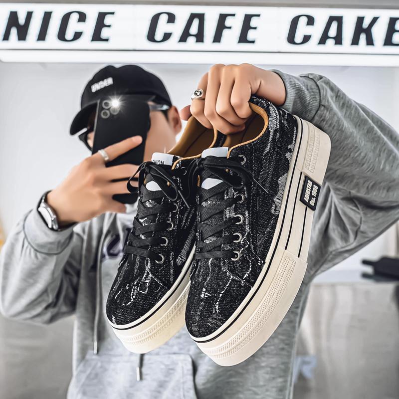 Men 's Casual Four Seasons Fashion Canvas Skateboarding Students Comfortable Sneakers Boys Trending Soft Sole Breathable Shoes