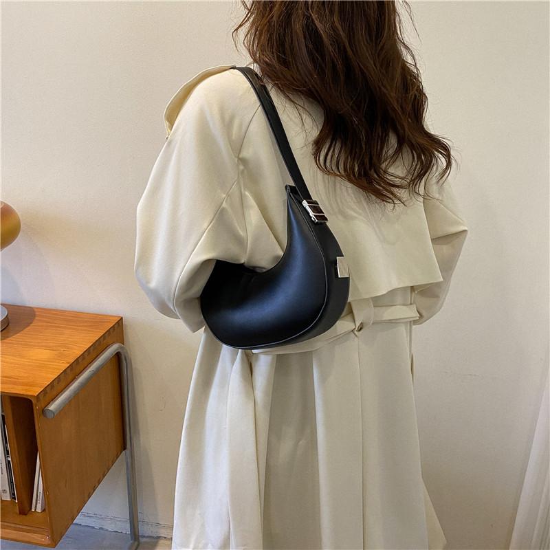 Fashion Luxury Design Pu Leather Hobo Shoulder Bag Women Compact Clutch Handbag Purse Female Underarm Bag Travel Totes