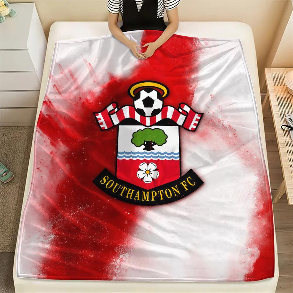 Southampton F.C Flannel Blanket, High Quality Comfortable for All Seasons, Home Decor, Warmth and Comfort