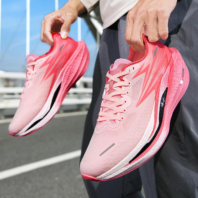 Neue Flying Burn 4 Laufschuhe Outdoor Erwachsene Sportarten Rutschfest Verschleißfest Atmungsaktiv Leicht Professionelle Laufschuhe Paar Männer und Frauen