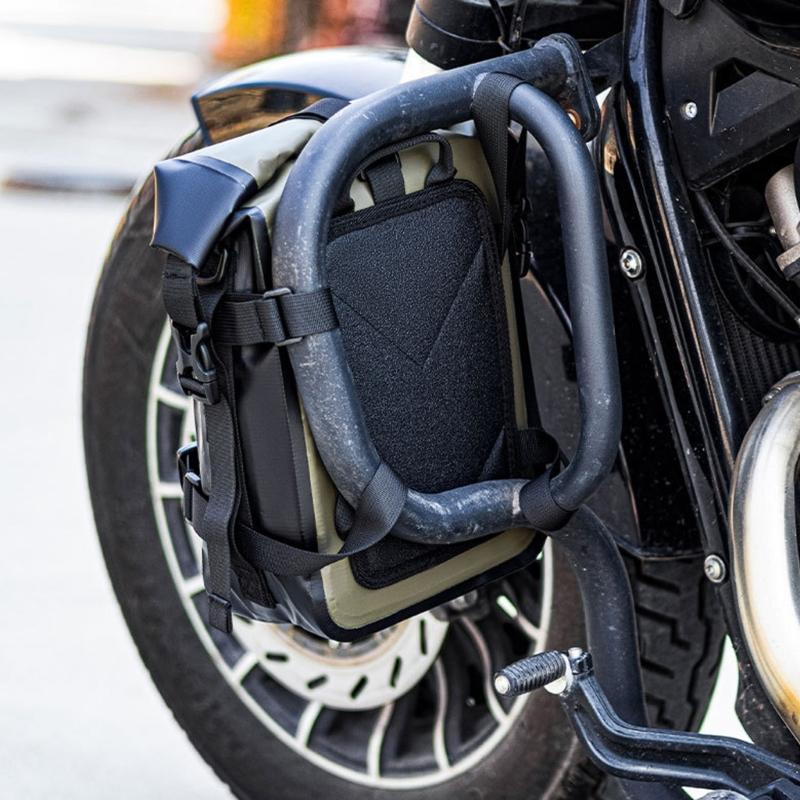 Water Resistant Motorcycle Saddlebag Featuring 20L Capacity And Easy Installation For Long Trips