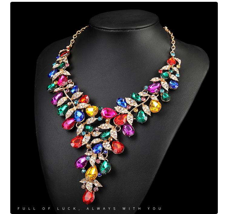 European & American Vintage Crystal Necklace Set: Women's Luxury Evening Dress Clavicle Chain