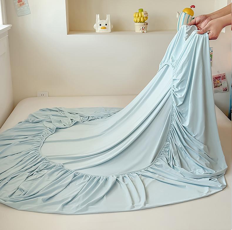 Aurora A-class Solid Color Brocade Ammonia Cool Feeling Ice Leather Bedsheet Three Piece Set