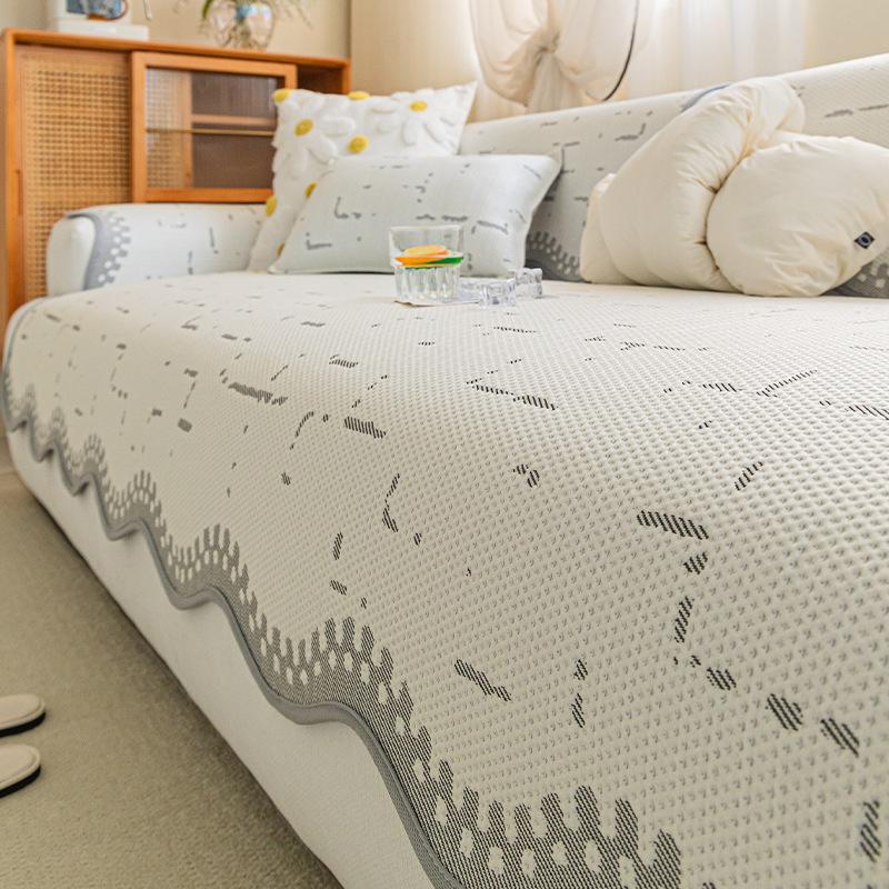 

Small Fresh Irregular Cold Doudou Sofa Cushion Summer New One-Piece Sofa Cover Mat Ice Silk Mat 70*90cm