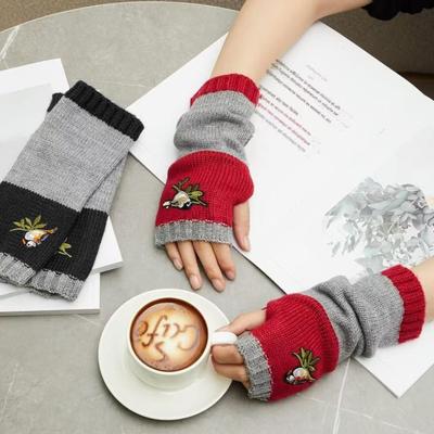 1 Pair Riding Gloves Embroidery Pattern Fingerless Knitted Gloves with Extended Cuffs Half-Finger Design Thumb Hole Winter Gloves