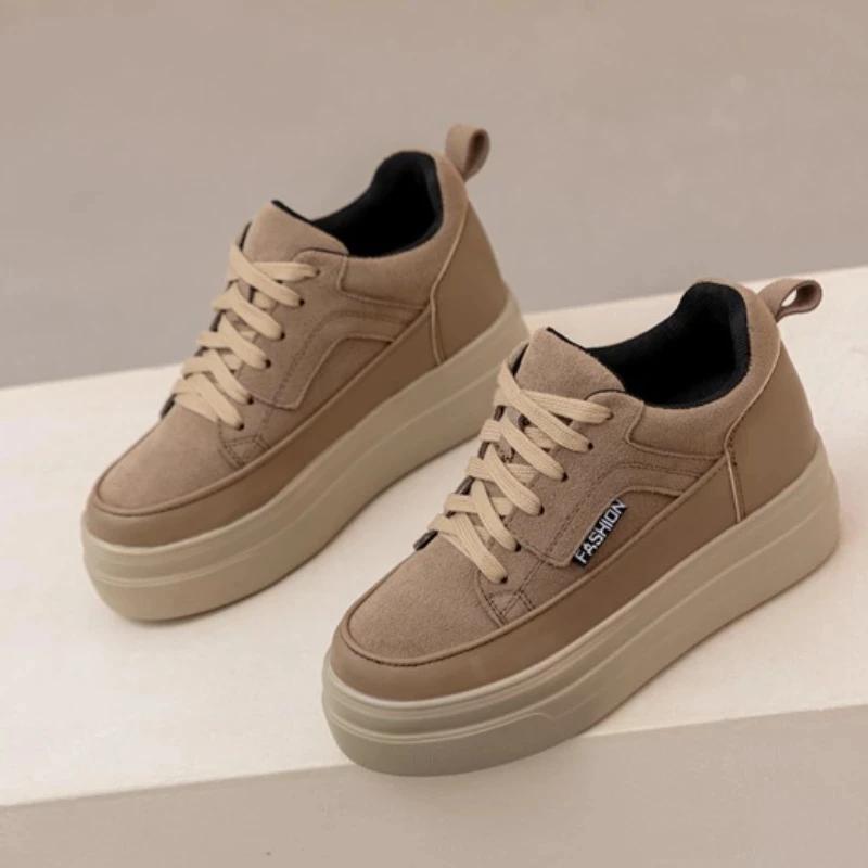 Mode 8 cm Echtes Leder Kuh Wildleder Plattform Keil Frauen Mode Chunky Turnschuhe Frühling Herbst Casual Frauen Versteckte Heels Schuhe