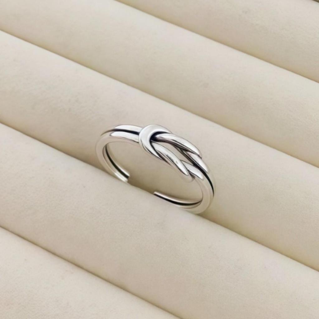 Hollow Knot Vintage-Style Open Finger Ring