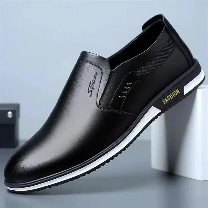 

Новая кожаная обувь мужская удобная легкая нескользящая спортивная мужская обувь дышащая уличная повседневная модная дышащая плоская низкая обувь для вождения 47
