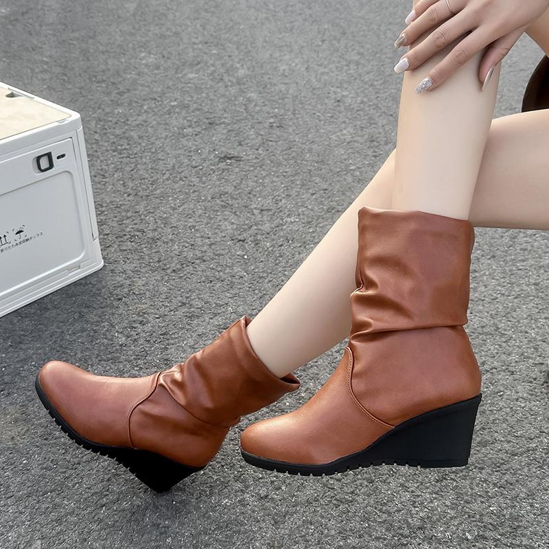 Fashion Bohemia Solid Brown Pu Mid Calf Booties Women 2025 Autumn Round Toe Non Slip Wedge Heel Boots Fashion Pleated Slip On Boots